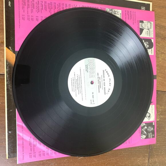 Guy Lombardo & His Royal Canadians Snuggled on Your‎ Shoulder 1962 Decca Records - Picture 5 of 6